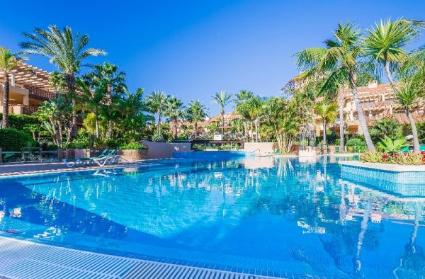 Pool view of an exclusive residential area in Rio Real, Marbella East