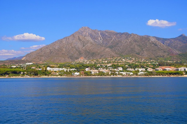 Sierra Blanca, Marbella, Costa del Sol (Panoramio, 2016)